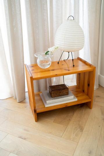 2 vintage houten kastje / nachtkastjes beschikbaar voor biedingen