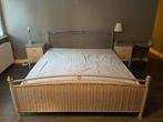 Grijs rieten bed 180x200, Huis en Inrichting, Slaapkamer | Bedden, Ophalen, Gebruikt, Tweepersoons, 180 cm