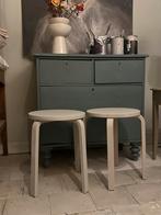 Vintage Ikea Frosta-kruk: zware berken, geschilderd  F&ball, Huis en Inrichting, Krukjes, Ophalen of Verzenden, Hout