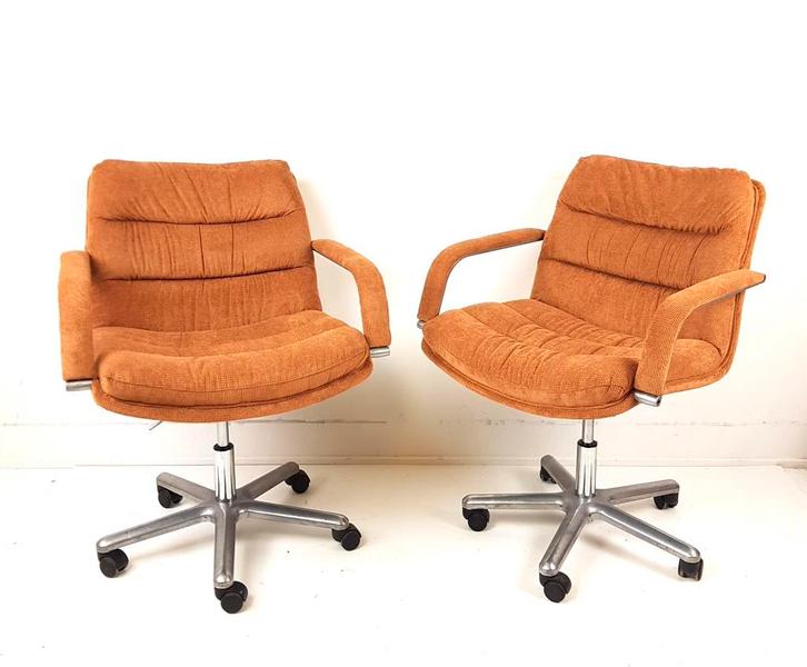 2 vintage Artifort bureaustoelen | bureaustoel G. Harcourt, Huis en Inrichting, Fauteuils, Zo goed als nieuw, 50 tot 75 cm, 75 tot 100 cm