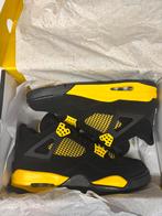 Jordan 4 Retro Thunder 2023 EU42,5, Zwart, Nike, Ophalen of Verzenden, Sneakers of Gympen