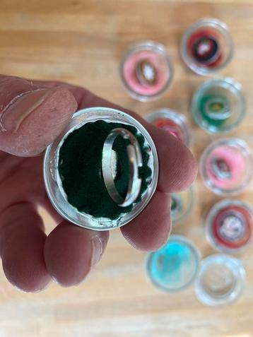 Ringen met bloemen in mini weckpotje beschikbaar voor biedingen