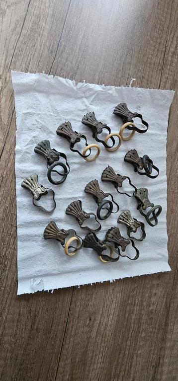 14 ophang haken gordijntjes beschikbaar voor biedingen