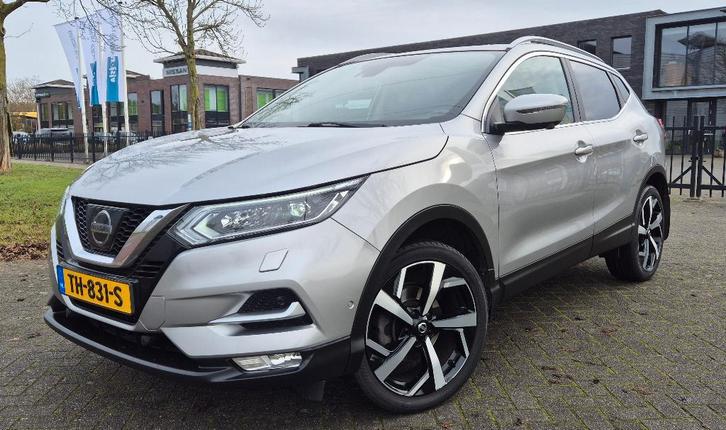 Nissan Qashqai TEKNA nw model > LED/PANORAMA/LEDER/TREKHAAK, Auto's, Nissan, Particulier, Qashqai, 360° camera, ABS, Achteruitrijcamera