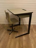 Leuke retro schoolbankje of kindertafel set met handig vak, Kinderen en Baby's, Kinderkamer | Tafels en Stoelen, Ophalen, Gebruikt