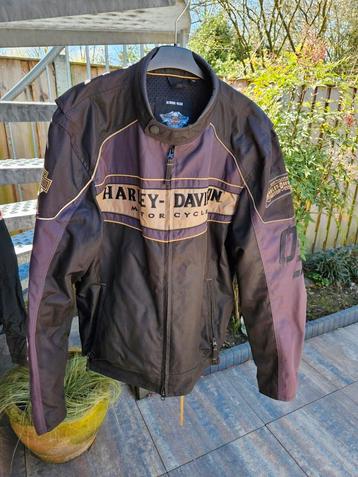 Harley Davidson jas man
Polyester  beschikbaar voor biedingen