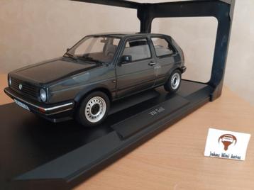 Volkswagen Golf II CL 1988 grijs metallic van Norev 1:18 beschikbaar voor biedingen