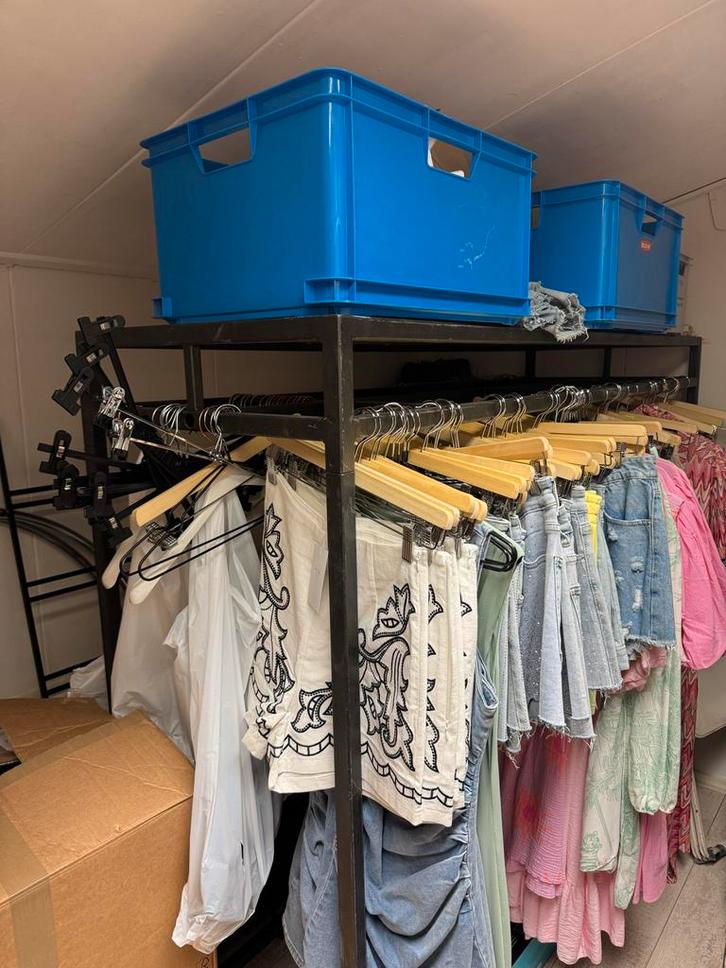 Groot, zwaar ijzeren kledingrek, Kleding | Dames, Kledingrekken, Gebruikt, Ophalen