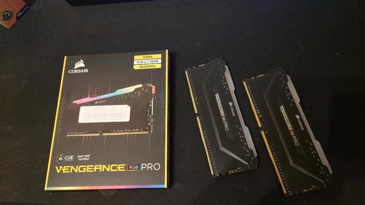 Corsair Vengeance RGB Pro RAM 16gb 3600Mhz DDR4, Computers en Software, RAM geheugen, Zo goed als nieuw, Desktop, 16 GB, DDR4