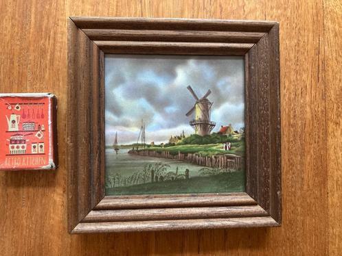 Mosa tegeltje ingelijst molen Ruysdael wandtegeltje tegeltje, Antiek en Kunst, Antiek | Wandborden en Tegels, Ophalen of Verzenden