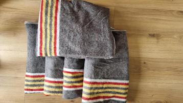 Set of 5 Moving Blankets – 150x200 cm Each beschikbaar voor biedingen