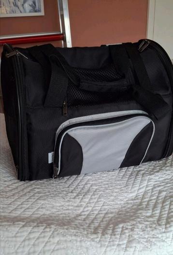Katten reis tas beschikbaar voor biedingen