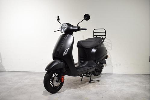 DJJD Cashmere | 2022 | 7000km | BROM, Fietsen en Brommers, Scooters | Overige merken, Zo goed als nieuw, Benzine, Ophalen of Verzenden