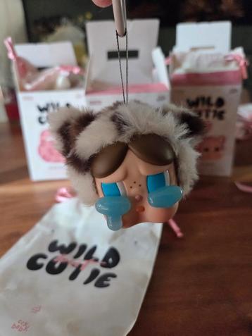 Popmart Crybaby Wild but Cutie - Vintage Cutie beschikbaar voor biedingen