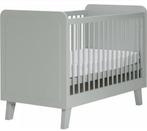 Prachtig ledikant (mint kleurig) met aerosleep matras, Ophalen, Zo goed als nieuw, Ledikant