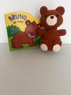 Voorleesboekje met zelfgehaakt diertje erbij, Ophalen of Verzenden, Zo goed als nieuw, 1 tot 2 jaar