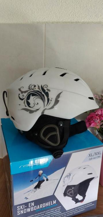 Skihelm XL/XXL (58-62cm) RazzQ beschikbaar voor biedingen