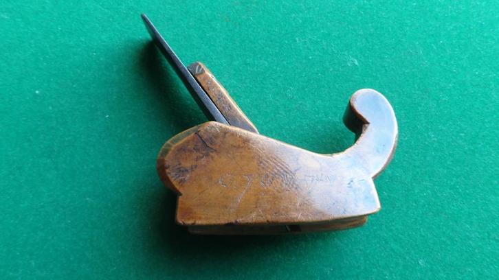 Mooi antiek (viool) schaafje - 19e eeuw, Antiek en Kunst, Antiek | Gereedschap en Instrumenten, Ophalen of Verzenden
