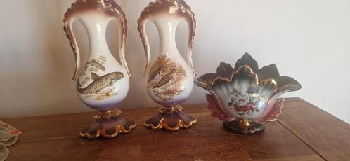 Spuuglelijke vazen - paars, goud met dieren en planten, Antiek en Kunst, Antiek | Vazen, Ophalen