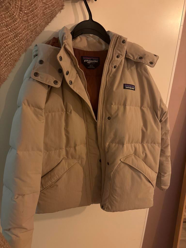 Patagonia Winterjas - Stijlvol en Warm!, Ophalen of Verzenden, Zo goed als nieuw, Maat 38/40 (M), Beige