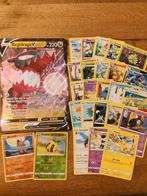 Pokémon set inclusief XL regidrago V kaart, Hobby en Vrije tijd, Verzamelkaartspellen | Pokémon, Ophalen of Verzenden, Zo goed als nieuw