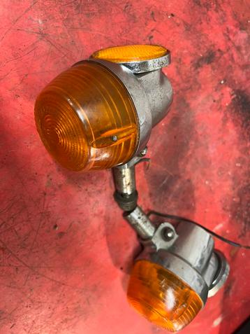 Suzuki GT 750 setje knipperlichten met zij reflector beschikbaar voor biedingen
