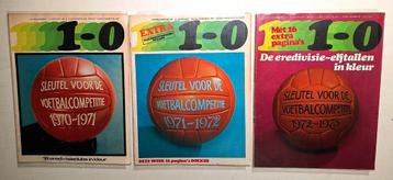 1 - 0 posterbladen 1970 t/m 1973 met oa Ajax, Feijenoord, ed beschikbaar voor biedingen