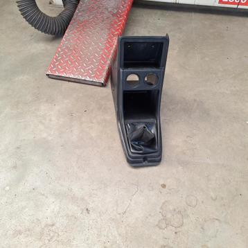 Middenconsole Golf Rabbit  Mk1 beschikbaar voor biedingen