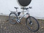 Trekkingfiets met veel upgrades, Ophalen, Zo goed als nieuw