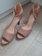 Clarks pumps, nude kleurig - maat 39, Kleding | Dames, Schoenen, Ophalen of Verzenden, Zo goed als nieuw, Pumps