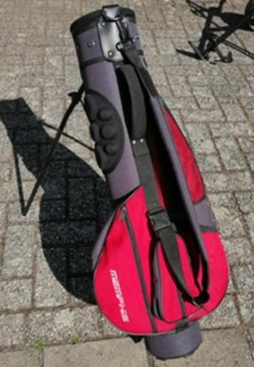 Prima golftas en een prima golftrolley in goede staat beschikbaar voor biedingen