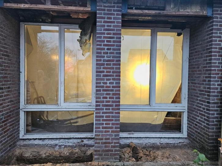 Houten kozijnen met thermopane glas, Doe-het-zelf en Verbouw, Kozijnen en Schuifpuien, Gebruikt, Raamkozijn, Hout, 75 tot 150 cm