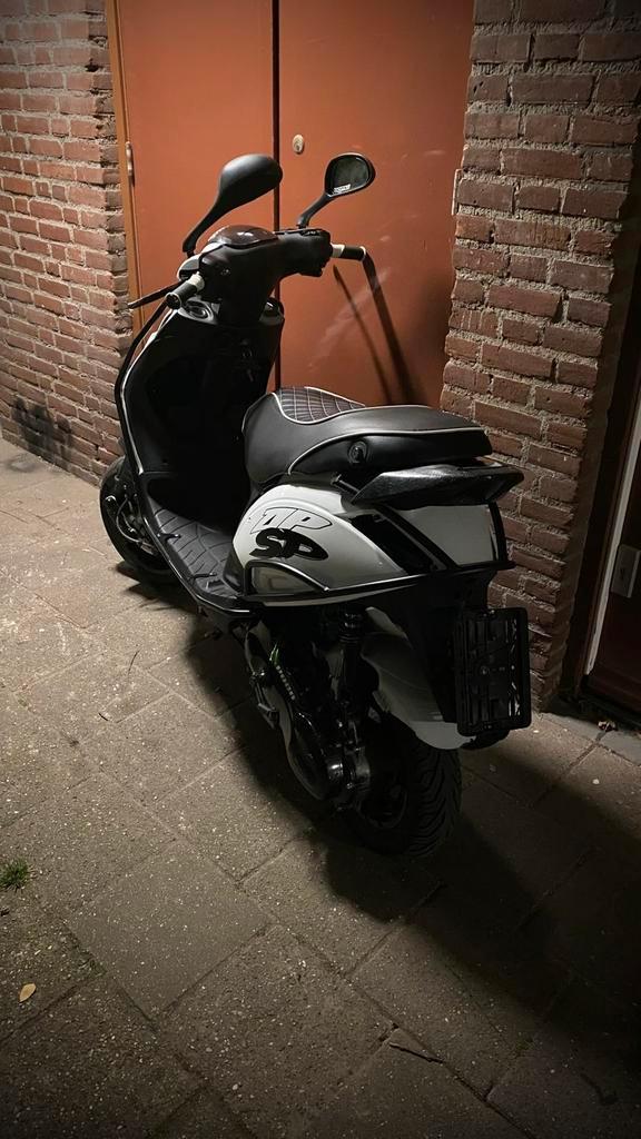 Frisse Zip 172cc, Fietsen en Brommers, Scooters | Piaggio, Gebruikt, Zip, Tweetakt, Ophalen