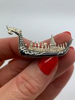 X439 Prachtige zilveren siam Sterling broche Dragon boat, 4 tot 7 cm, Ophalen of Verzenden, X, Zilver