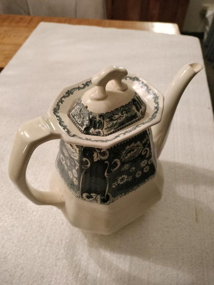 koffie / thee pot societe Ceramique victoria maestricht, Antiek en Kunst, Antiek | Servies los, Ophalen of Verzenden