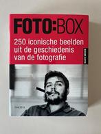 Foto:Box Iconische Foto's, Fotografie algemeen, Ophalen of Verzenden, Zo goed als nieuw, Uitgeverij Toth