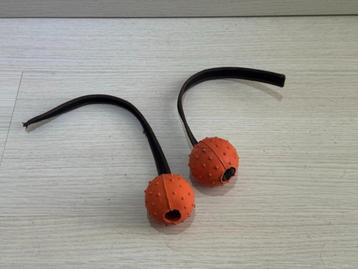 2x Eggy Ball rond puppy beschikbaar voor biedingen