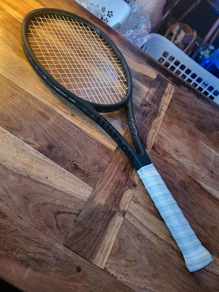 Wilson Pro Staff RF97 v13 Tennisracket 340 gram L3 Np: €330, Sport en Fitness, Tennis, Zo goed als nieuw, Racket, Wilson, L3, Ophalen of Verzenden