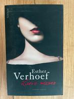 Lieve Mama - Esther Verhoef - Literaire Thriller, Boeken, Ophalen of Verzenden, Zo goed als nieuw, Nederland