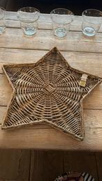 Rieten Dienblad Riviera Maison Ster Vorm, Huis en Inrichting, Ophalen of Verzenden, Zo goed als nieuw, Overige vormen, Hout