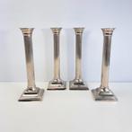 Elegante set van vier geribbelde kandelaren, Overige kleuren, Ophalen of Verzenden, Zo goed als nieuw, Metaal