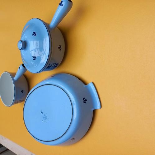Dru gietijzeren steelpan en ovenschaal.In zeer goede staat, Huis en Inrichting, Keuken | Potten en Pannen, Gebruikt, Pannenset