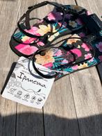 Ipanema Frida Kahlo Teenslippers - Maat 38 - Nieuw, Kleding | Dames, Ophalen of Verzenden, Nieuw, Zwart, Overige typen