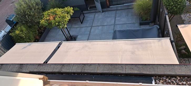 2 nog hele mooie zonneschermen, Tuin en Terras, Zonneschermen, Gebruikt, Knikarmscherm, 300 cm of meer, Ophalen