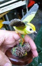 Vogels van Porcelein handbeschilderd atlas ed op houten voet, Ophalen