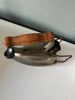 Antiek Strijkijzer, Antiek en Kunst, Antiek | Gereedschap en Instrumenten, Ophalen of Verzenden