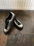 Zilvergrijze schoenen Puma maat 38, Ophalen of Verzenden, Grijs, Sneakers of Gympen, Zo goed als nieuw