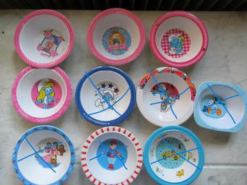 Kinder melamine schaaltjes beschikbaar voor biedingen