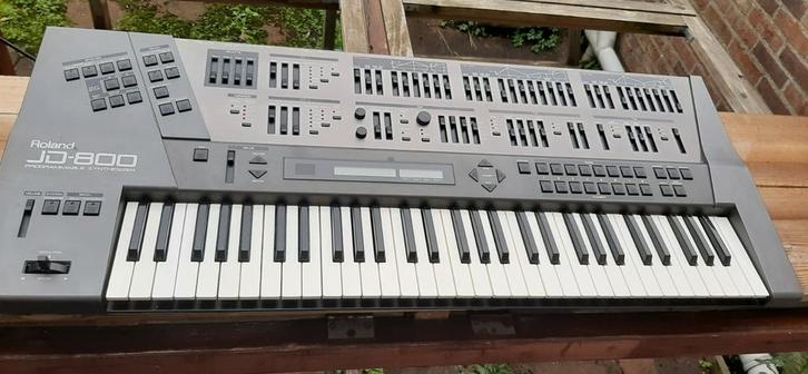 Roland JD-800 - NO "Red Glue" problem, Muziek en Instrumenten, Synthesizers, Gebruikt, 61 toetsen, Roland, Met midi-aansluiting