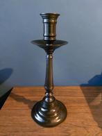 Zwarte robuuste kandelaar voor normaal formaat dinerkaarsen., Ophalen of Verzenden, Metaal, Minder dan 25 cm
